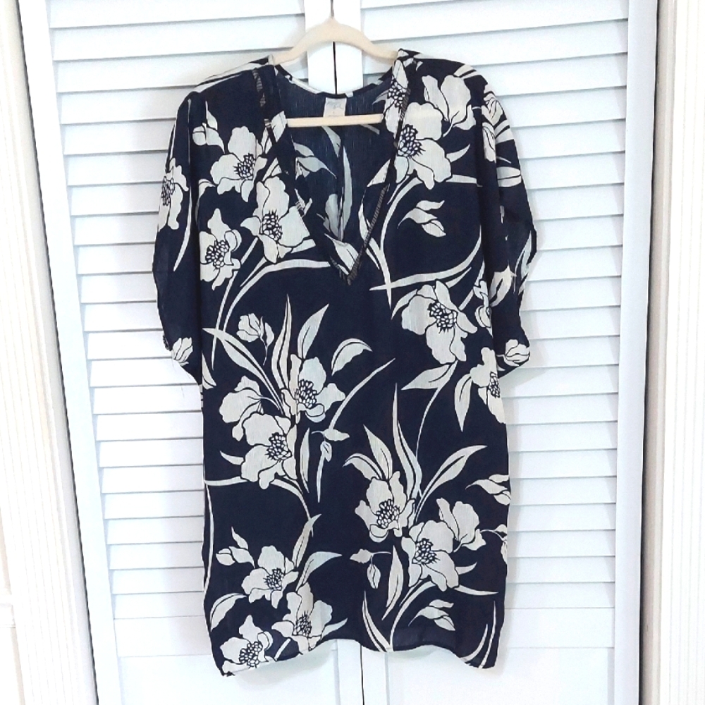 Kona Sol Shirt, Size XL, Tunic, Tropical Floral Print, Navy Blue & White,‎ Flowy